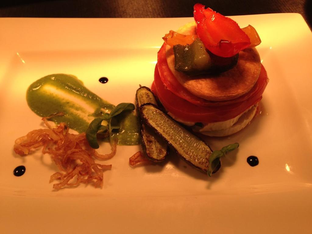 Advocate Arms Hotel มาร์เก็ตเรเซน ภายนอก รูปภาพ